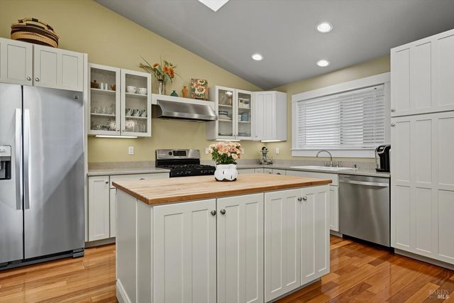 5139 Tomahawk Way, Kelseyville, CA 95451