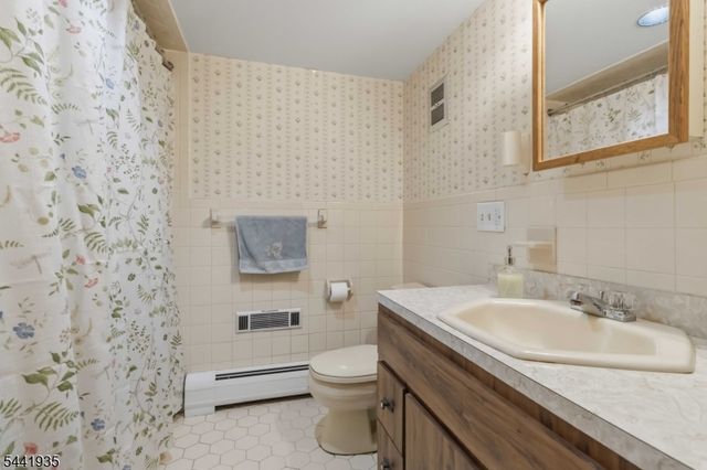 63 Valley Rd, Butler Boro, NJ 07405