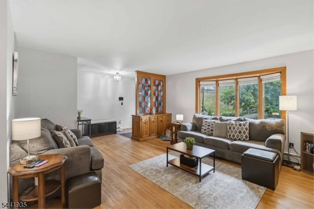 63 Valley Rd, Butler Boro, NJ 07405