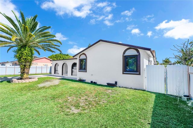 28705 SW 142nd Ct, Homestead, FL 33033