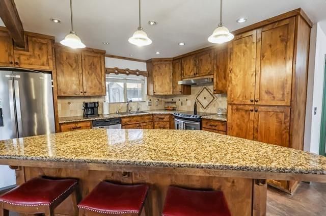 14788 Blue Oak Lane, Prather, CA 93651