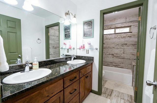 14788 Blue Oak Lane, Prather, CA 93651