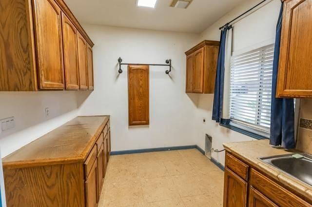 14788 Blue Oak Lane, Prather, CA 93651