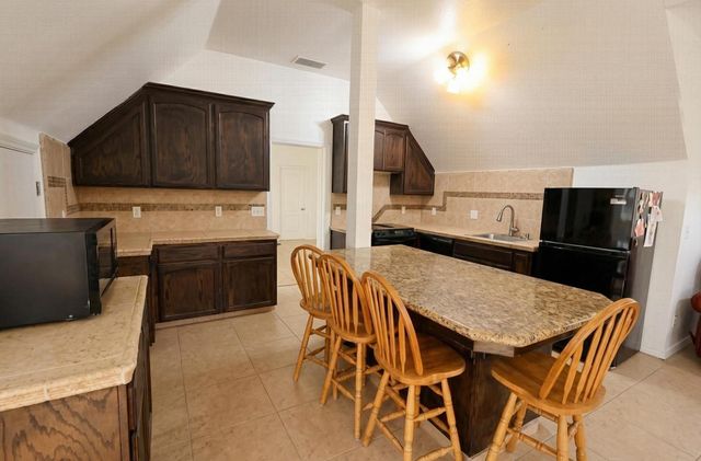 14788 Blue Oak Lane, Prather, CA 93651