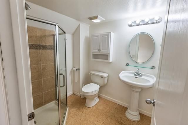 14788 Blue Oak Lane, Prather, CA 93651