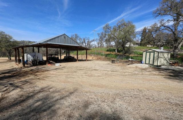 14788 Blue Oak Lane, Prather, CA 93651