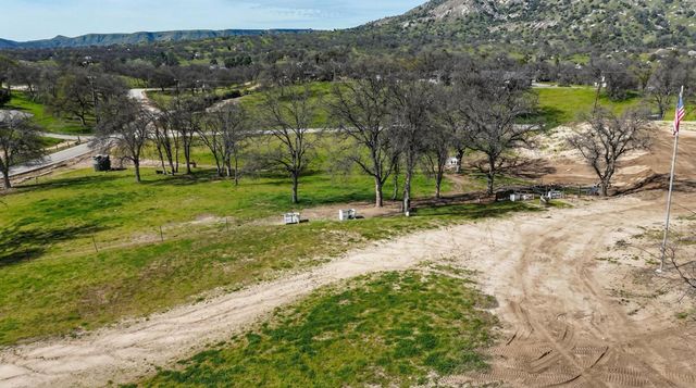 14788 Blue Oak Lane, Prather, CA 93651