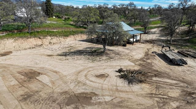 14788 Blue Oak Lane, Prather, CA 93651