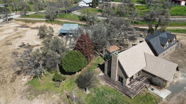 14788 Blue Oak Lane, Prather, CA 93651