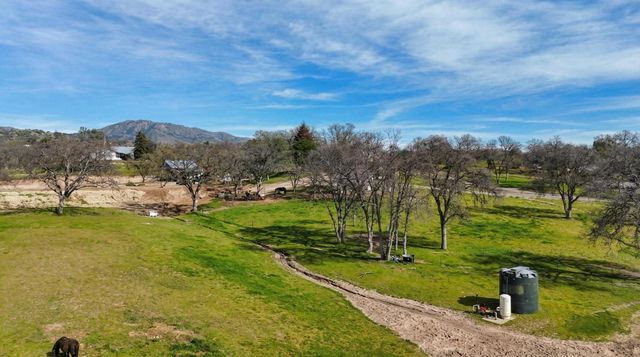 14788 Blue Oak Lane, Prather, CA 93651