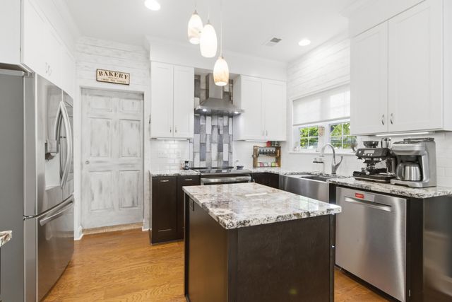 325 Jardinere Walk, Mount Pleasant, SC 29464