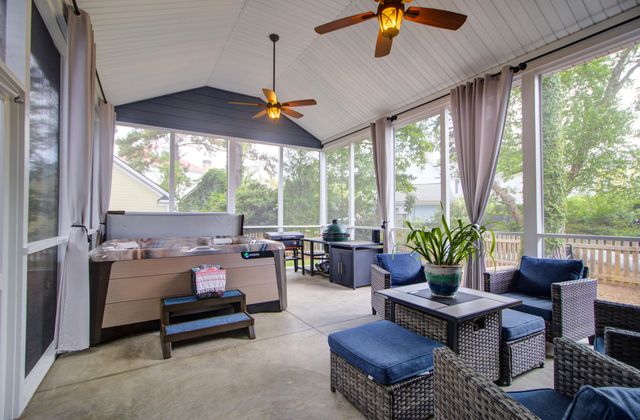 325 Jardinere Walk, Mount Pleasant, SC 29464