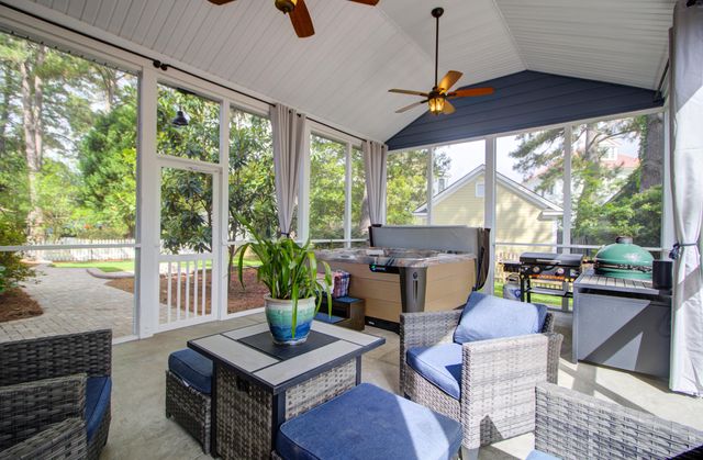 325 Jardinere Walk, Mount Pleasant, SC 29464