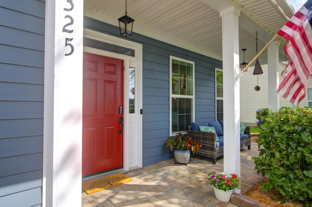 325 Jardinere Walk, Mount Pleasant, SC 29464