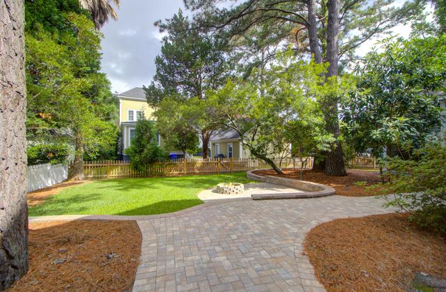 325 Jardinere Walk, Mount Pleasant, SC 29464