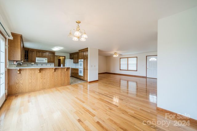 24686 Barbees Grove Road, Oakboro, NC 28129