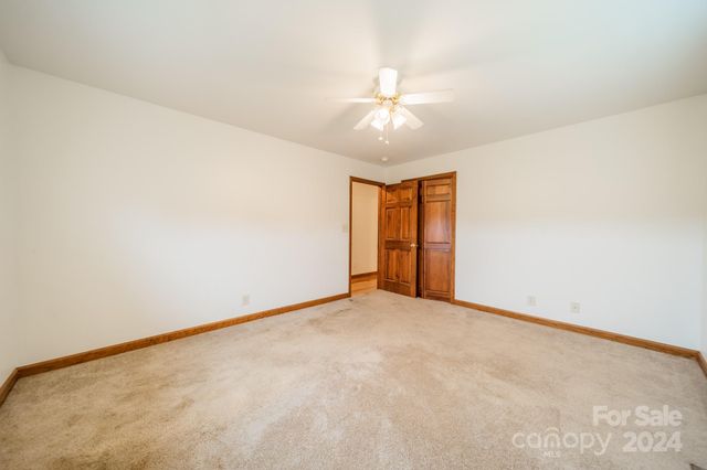 24686 Barbees Grove Road, Oakboro, NC 28129