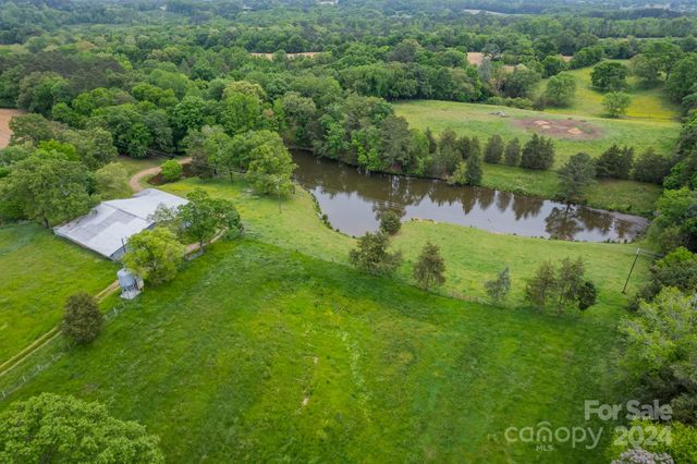 24686 Barbees Grove Road, Oakboro, NC 28129