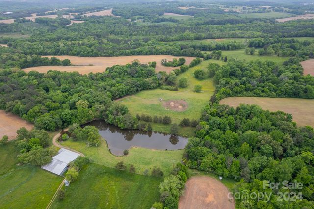 24686 Barbees Grove Road, Oakboro, NC 28129