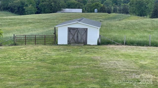 24686 Barbees Grove Road, Oakboro, NC 28129