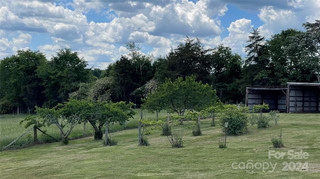 24686 Barbees Grove Road, Oakboro, NC 28129