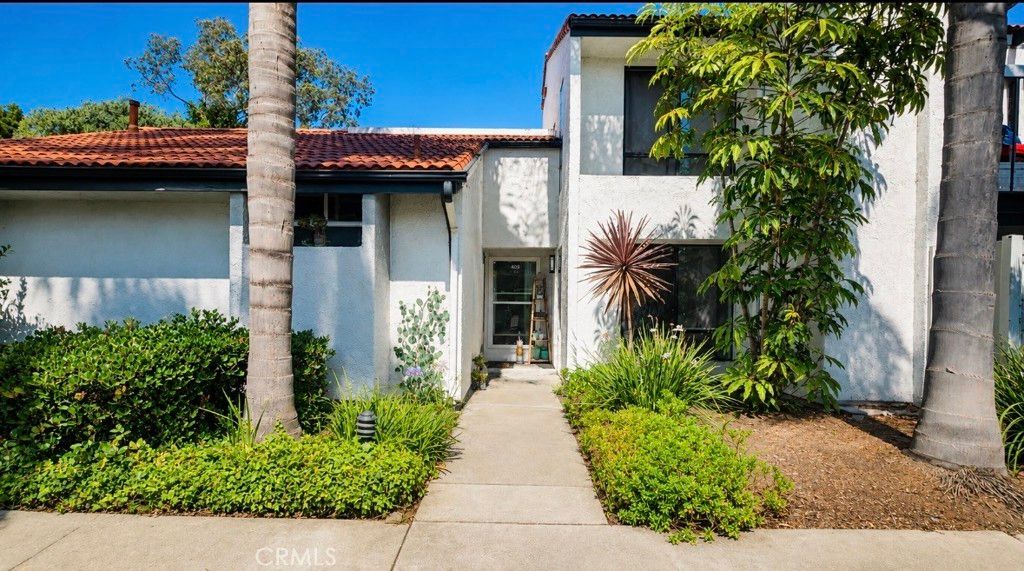 215 Wichita Avenue 409, Huntington Beach, CA 92648