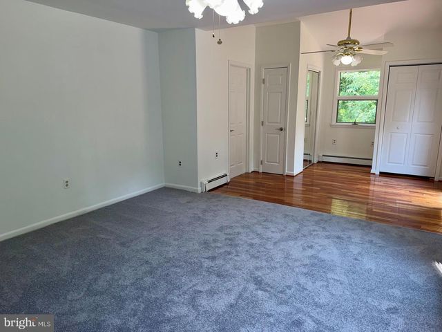 2123 LOCUST ST, Upper Chichester, PA 19061