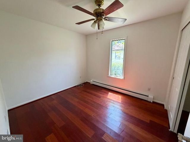 2123 LOCUST ST, Upper Chichester, PA 19061