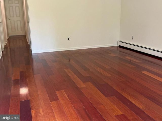 2123 LOCUST ST, Upper Chichester, PA 19061