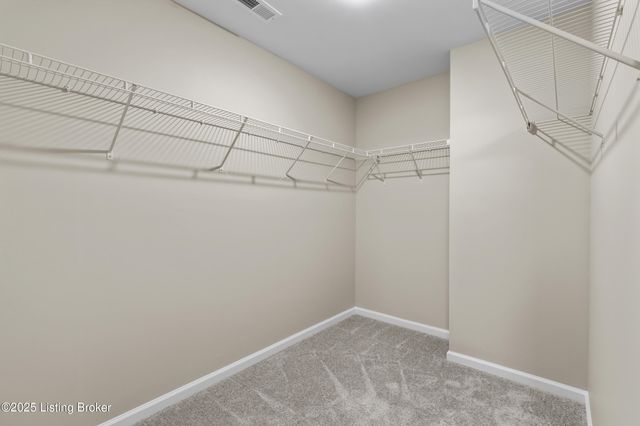 3204 Maldon Ct, Louisville, KY 40216