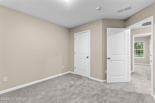 3204 Maldon Ct, Louisville, KY 40216