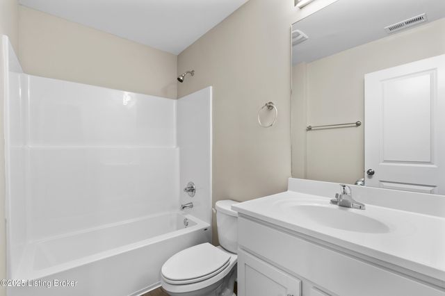 3204 Maldon Ct, Louisville, KY 40216