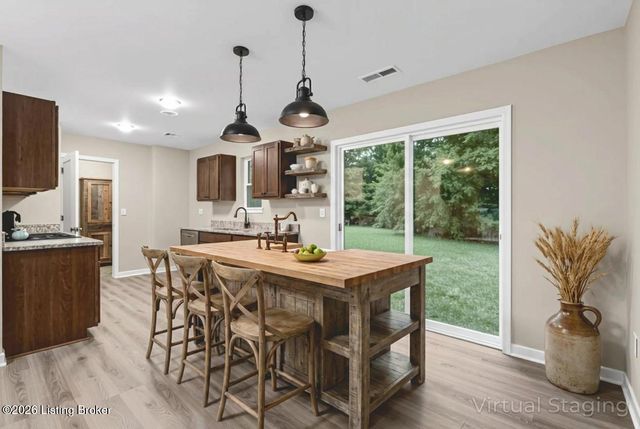 3204 Maldon Ct, Louisville, KY 40216