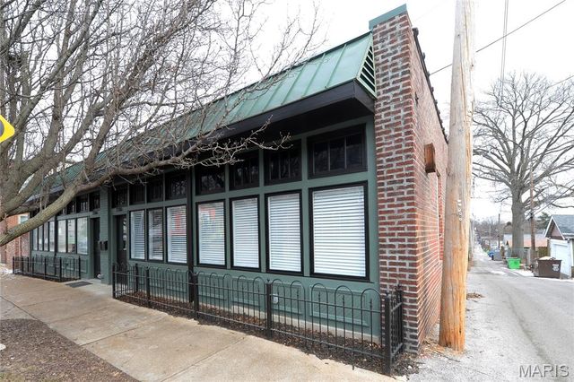 3186 Oak Hill Avenue, St Louis, MO 63116