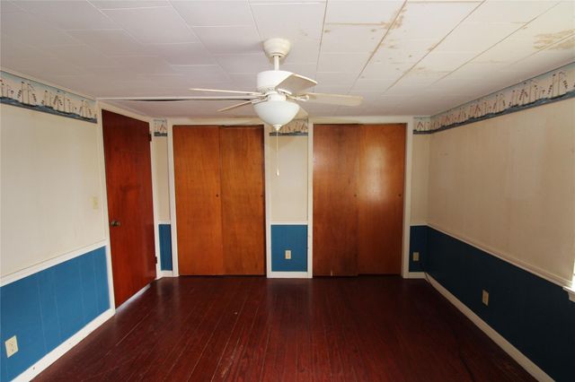 107 Admiral Lane, Freeport, TX 77541