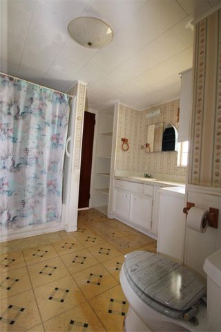 107 Admiral Lane, Freeport, TX 77541