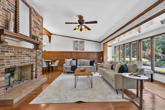 2517 Trossock Lane, St Louis, MO 63122