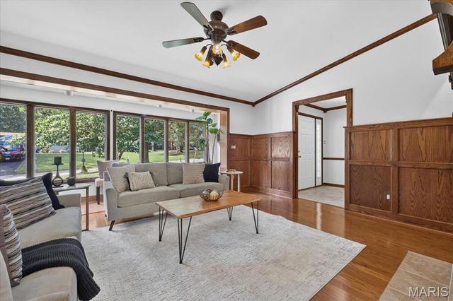 2517 Trossock Lane, St Louis, MO 63122