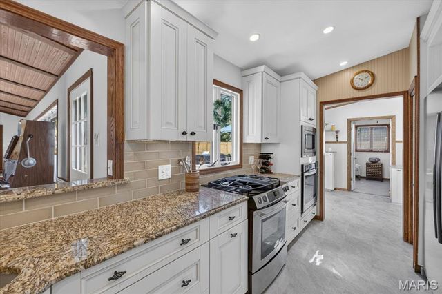 2517 Trossock Lane, St Louis, MO 63122