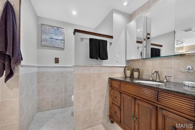 2517 Trossock Lane, St Louis, MO 63122
