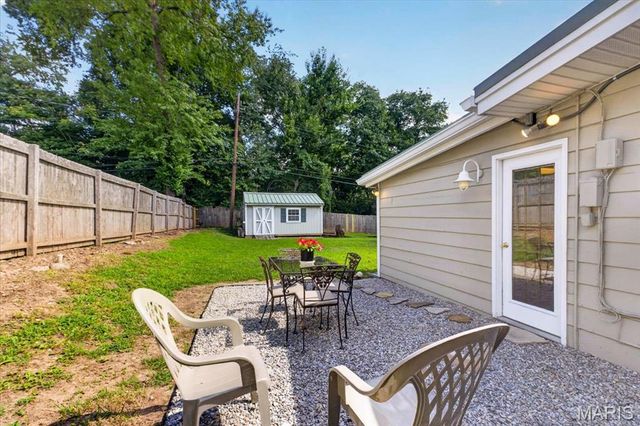 2517 Trossock Lane, St Louis, MO 63122