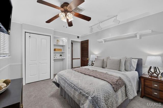2517 Trossock Lane, St Louis, MO 63122