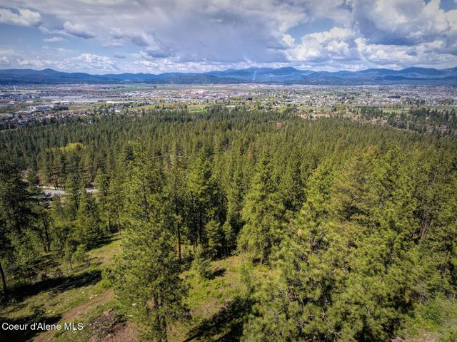 14747 W Aloysius DR, Post Falls, ID 83854