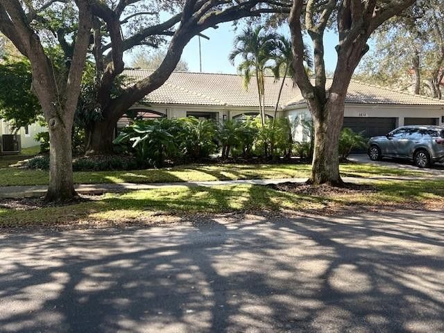 3610 Washington Lane, Hollywood, FL 33026