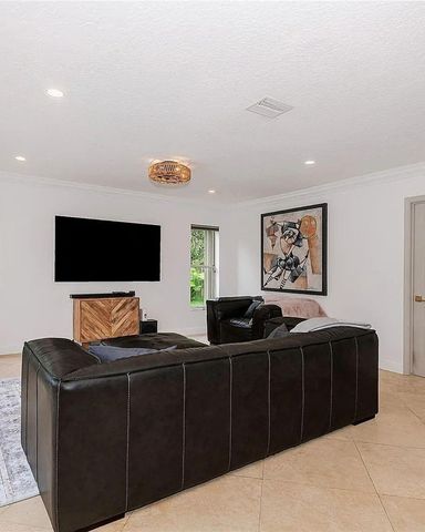 3610 Washington Lane, Hollywood, FL 33026