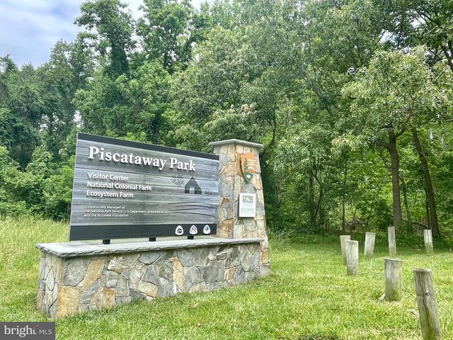 1304 BRYAN POINT RD, Accokeek, MD 20607