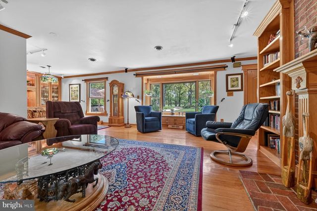 1304 BRYAN POINT RD, Accokeek, MD 20607