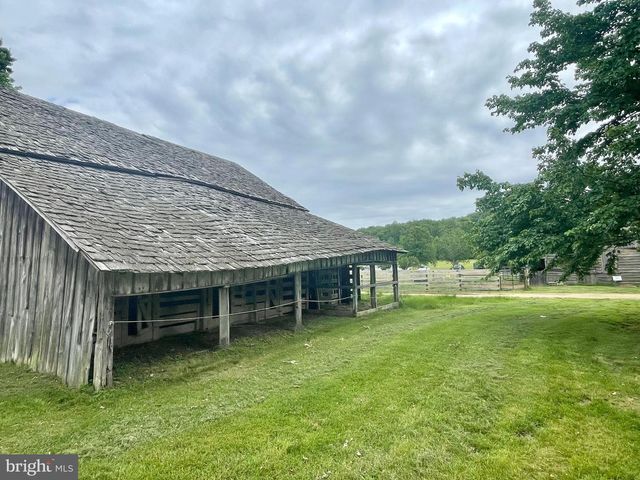 1304 BRYAN POINT RD, Accokeek, MD 20607