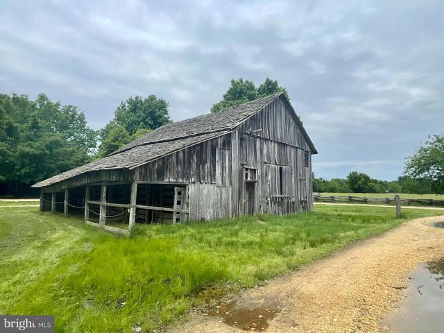 1304 BRYAN POINT RD, Accokeek, MD 20607