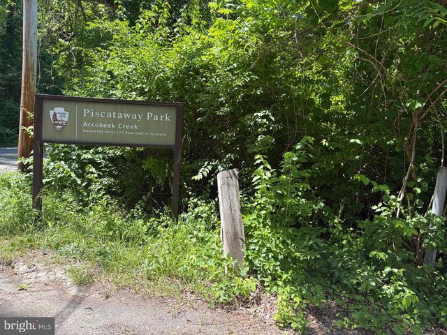 1304 BRYAN POINT RD, Accokeek, MD 20607